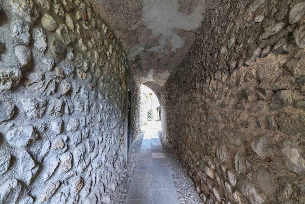 Borgo Di Terzo Bifocale In Centro Storico Check In 24H Fast Wi-Fi Bus 500M Apartment Ngoại thất bức ảnh
